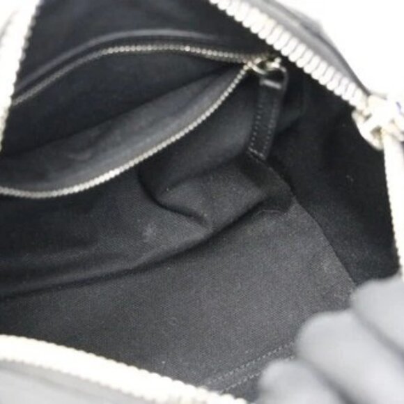 Givenchy Antigona Leather Shoulder Bag - Black - Picture 13 of 14